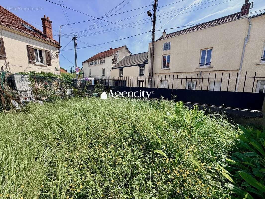 Appartement à PONTAULT-COMBAULT