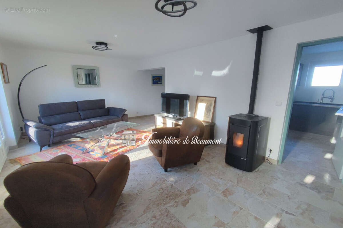Maison 85 m² à Beaumont-Le-Roger  - photo 7