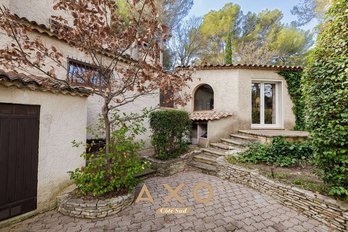Maison à BOUC-BEL-AIR