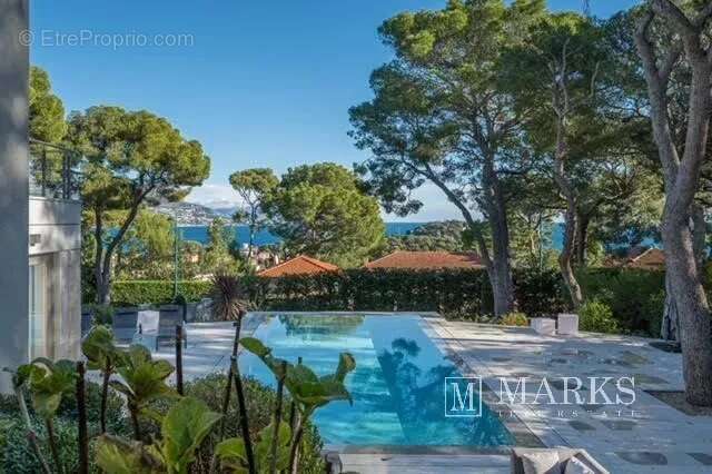 Villa élégante avec vue panoramique sur la mer à Saint-Jean-Cap-Ferrat - photo 3