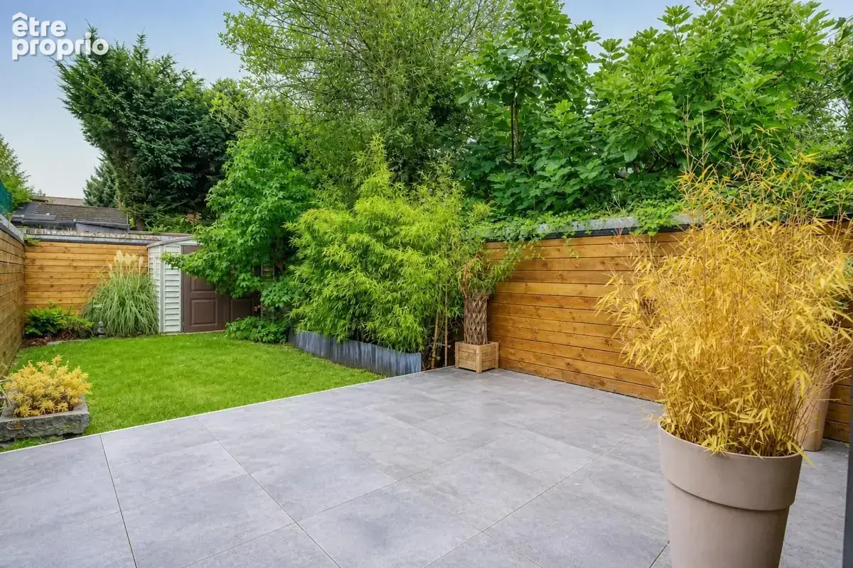 Maison de 8 pièces de 177 m² à Loos - photo 2