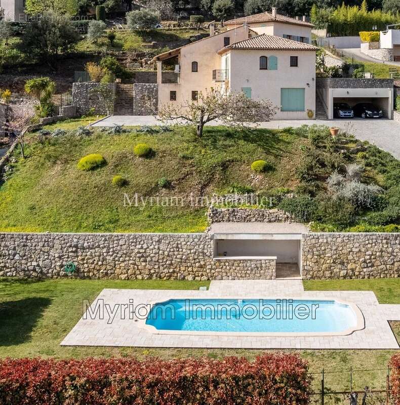 Maison à PEYMEINADE