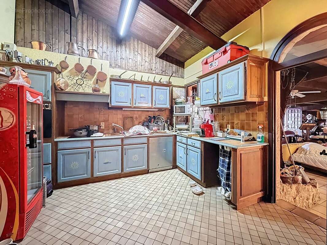 Appartement à SAINT-LAURENT-DU-VAR