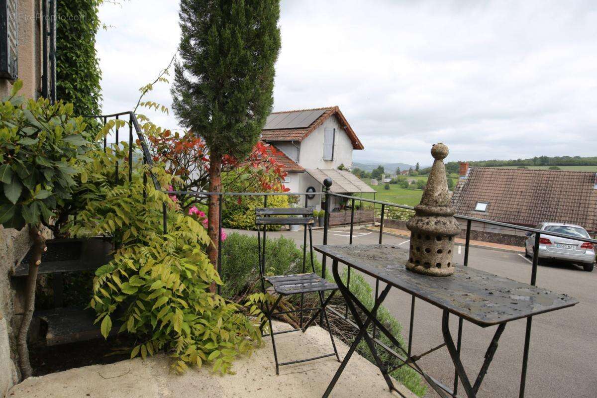 Maison à SAINT-DIDIER-SUR-ARROUX
