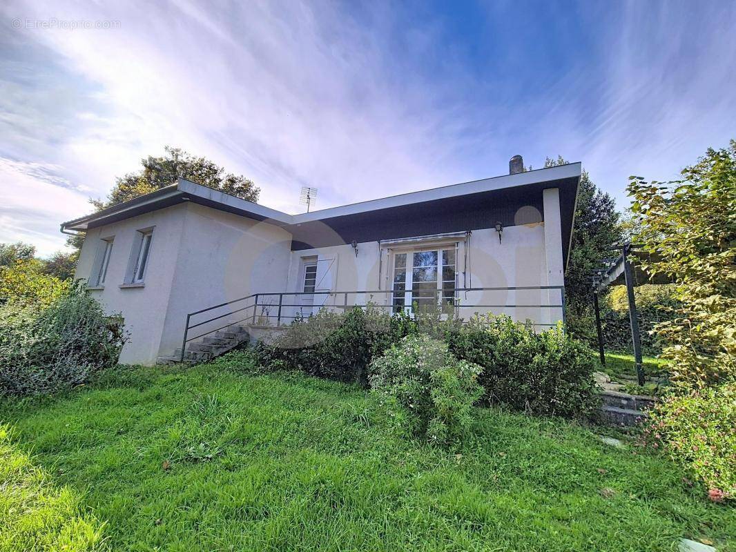 Maison à TERRASSON-LAVILLEDIEU