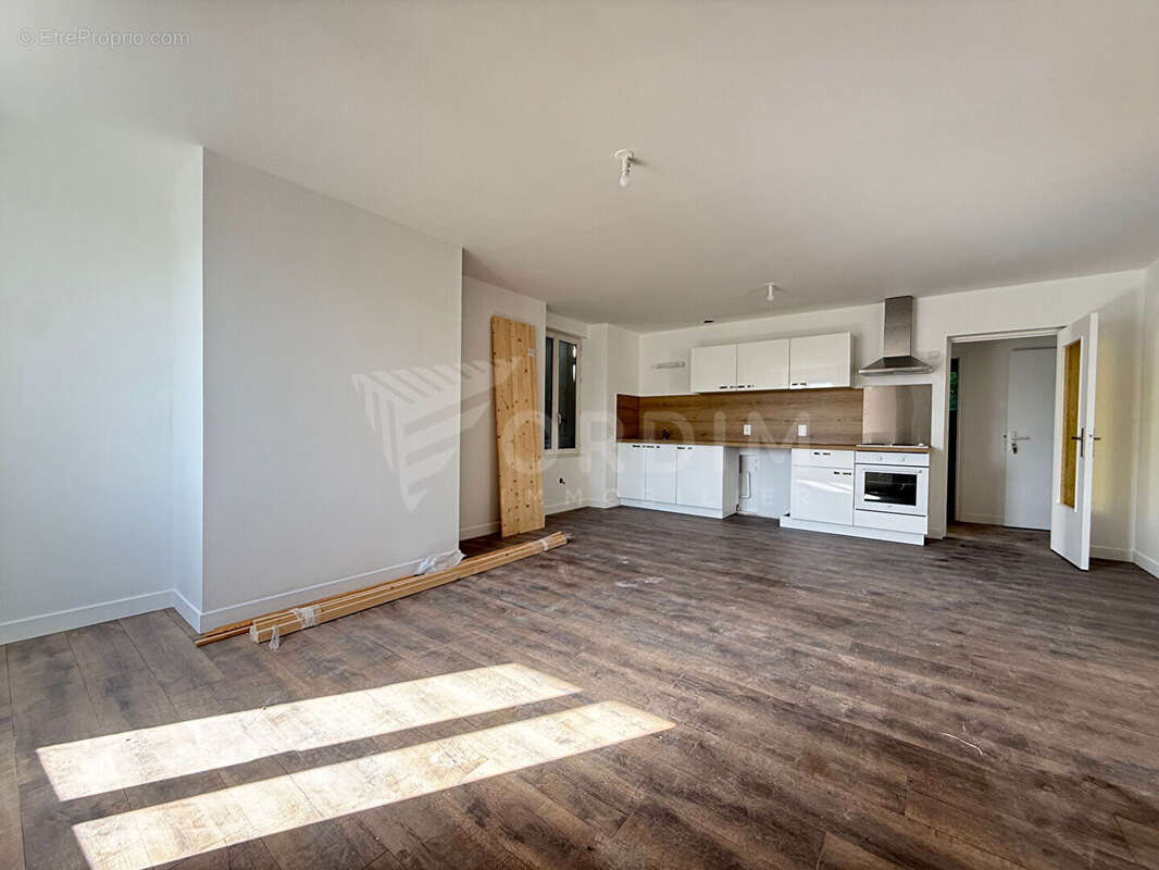 Appartement à NEUVY-SUR-LOIRE