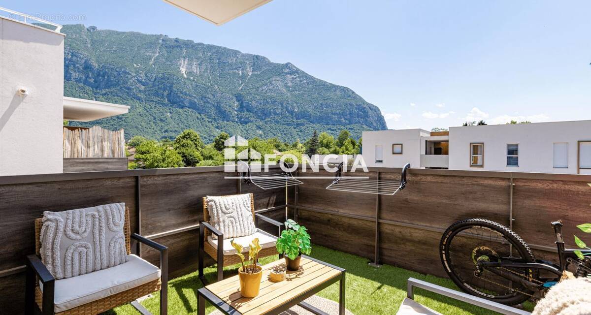 Appartement à SAINT-EGREVE