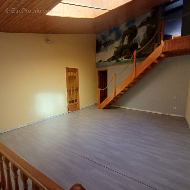 Appartement à LA FOUILLOUSE