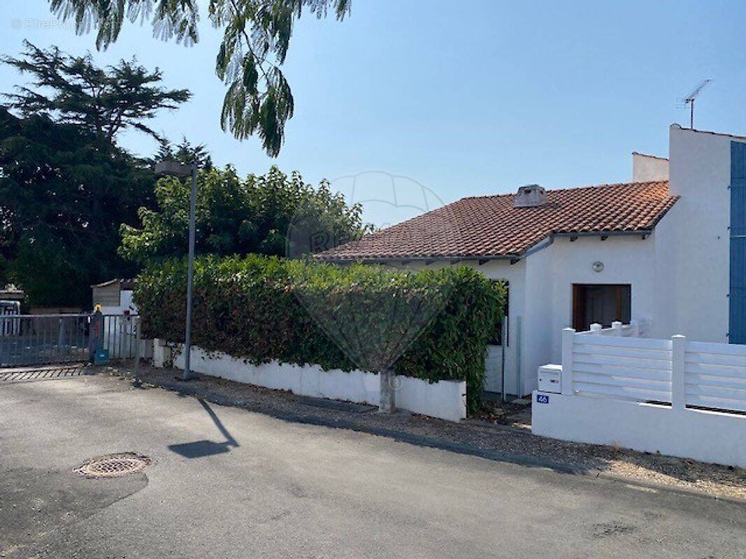 Maison à SAINT-PALAIS-SUR-MER