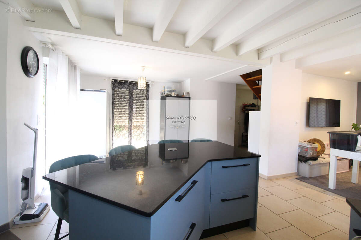 Maison de TYPE 5 sur les hauteurs de St-Affrique - photo 5