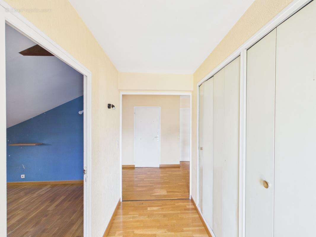Appartement à SAINTE-HELENE-DU-LAC