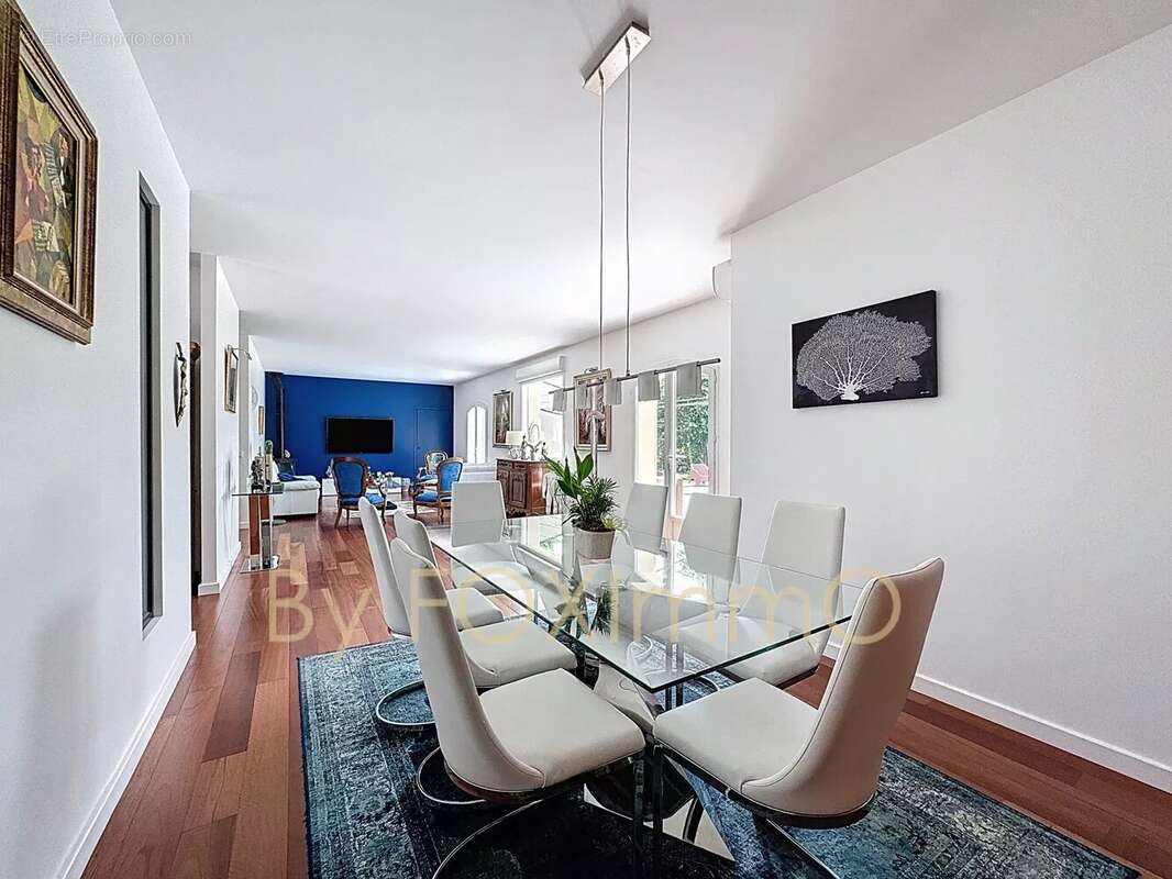 Maison à MONTAUROUX