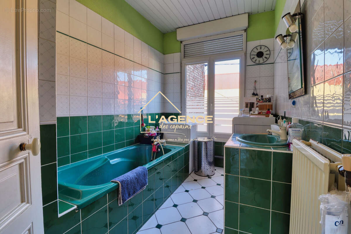 Maison à ARMENTIERES