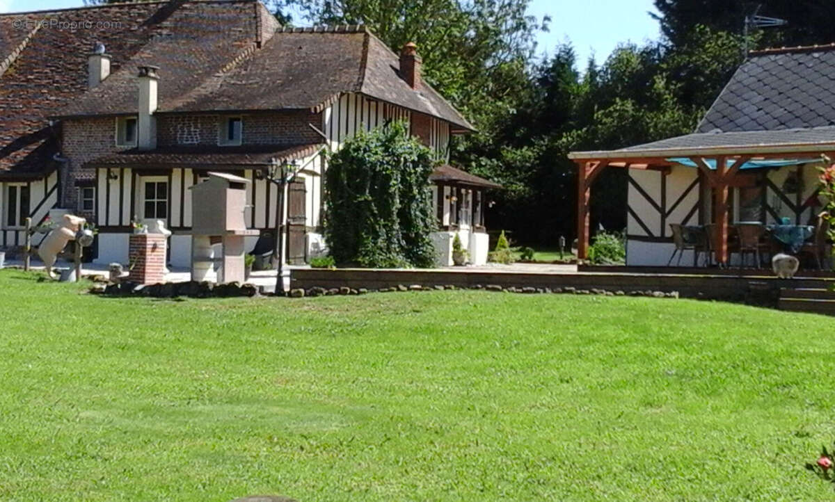 Maison à BEUVRON-EN-AUGE