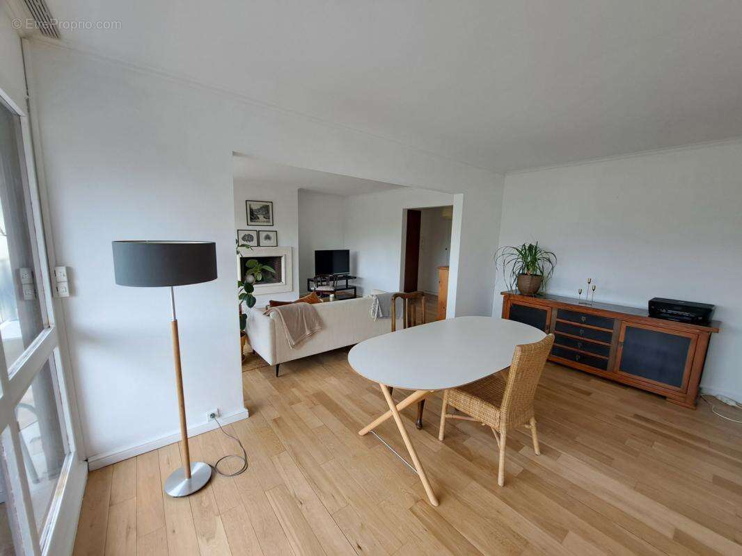 Appartement à NOISY-LE-ROI