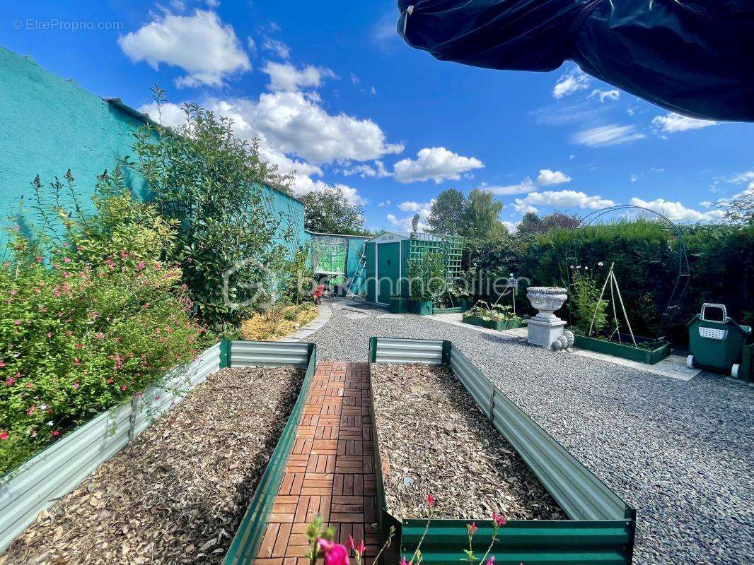 Maison à LE PALAIS-SUR-VIENNE