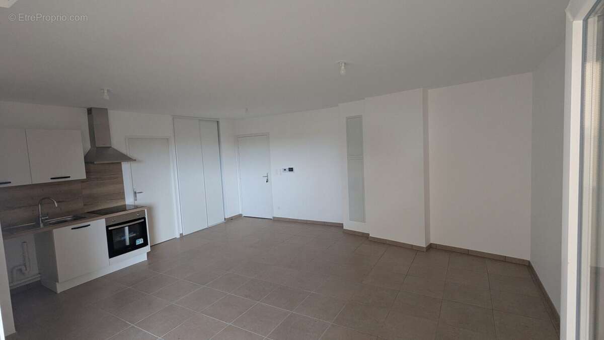 Appartement à CHENOVE