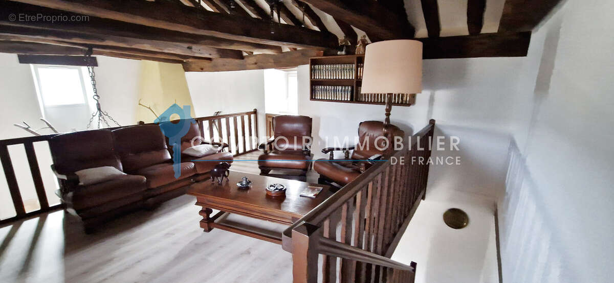 Maison à LE COLLET-DE-DEZE