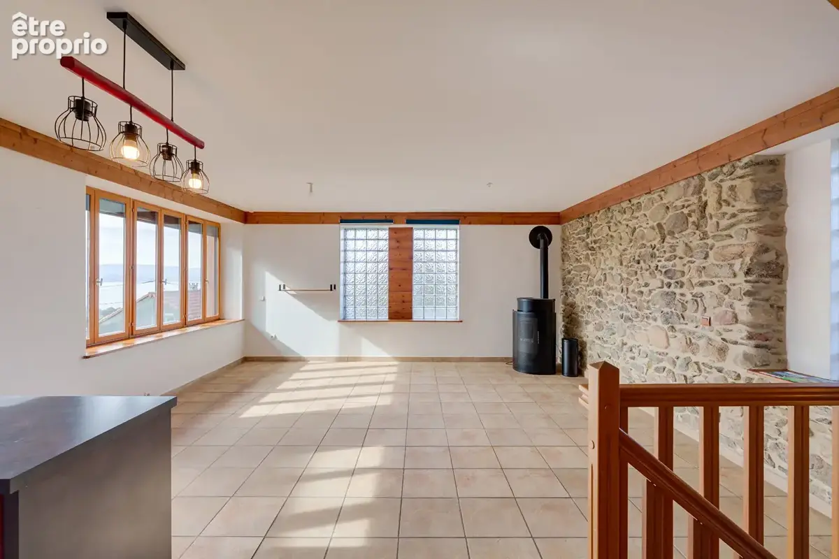 Maison à LUGRIN