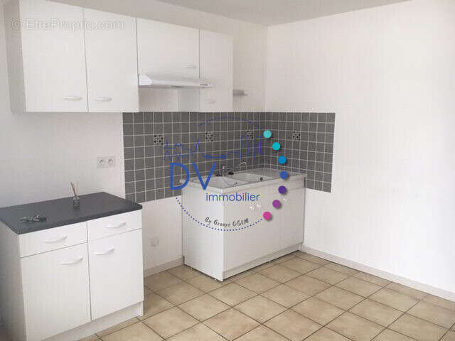 Appartement à SAINT-DENIS-DE-CABANNE