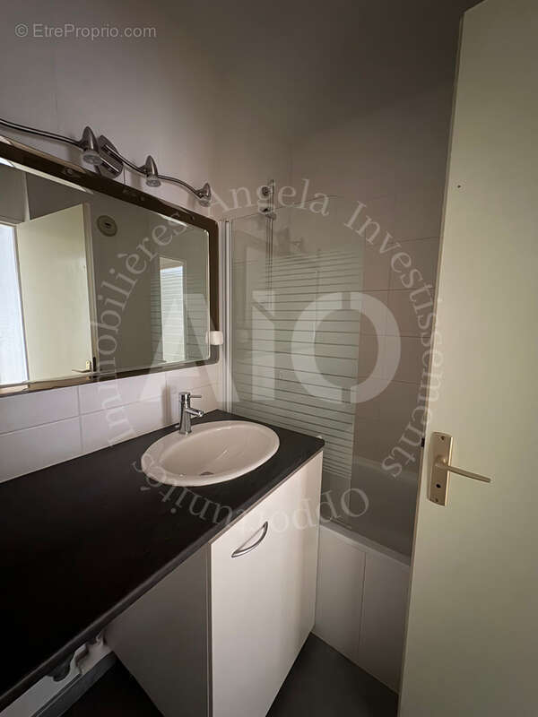 Appartement T3 de 74 m2 lumineux avec jardin d'hiver/véranda Lyon 3 - photo 13