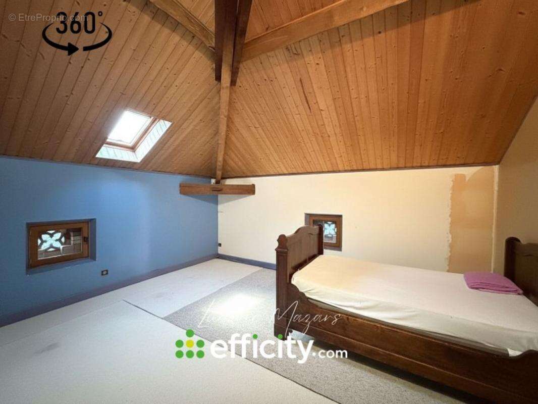 Maison 215 m² à Moissac  - photo 9