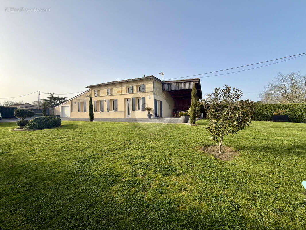 Maison à SAINT-CIERS-D'ABZAC