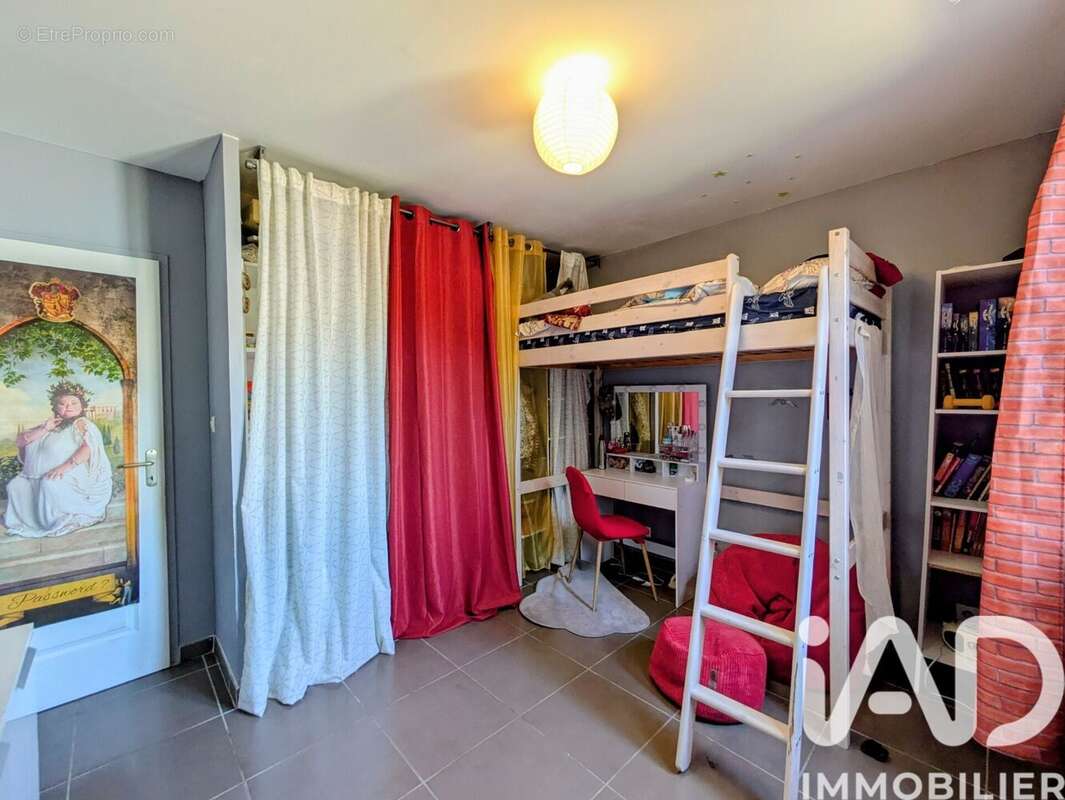 Maison 105 m² à Brignac  - photo 7
