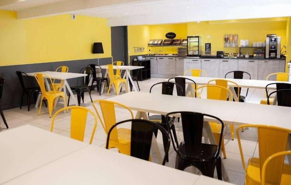 INVESTISSEMENT LOCATIF  Fréjus  Résidence Tourisme Zenitude Hôtel-Résidences La Tour de Mare  6,54 % de rentabilité - photo 9