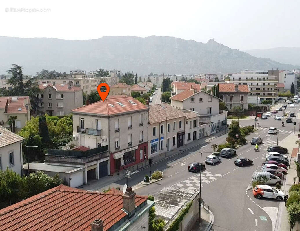 Appartement à GUILHERAND-GRANGES