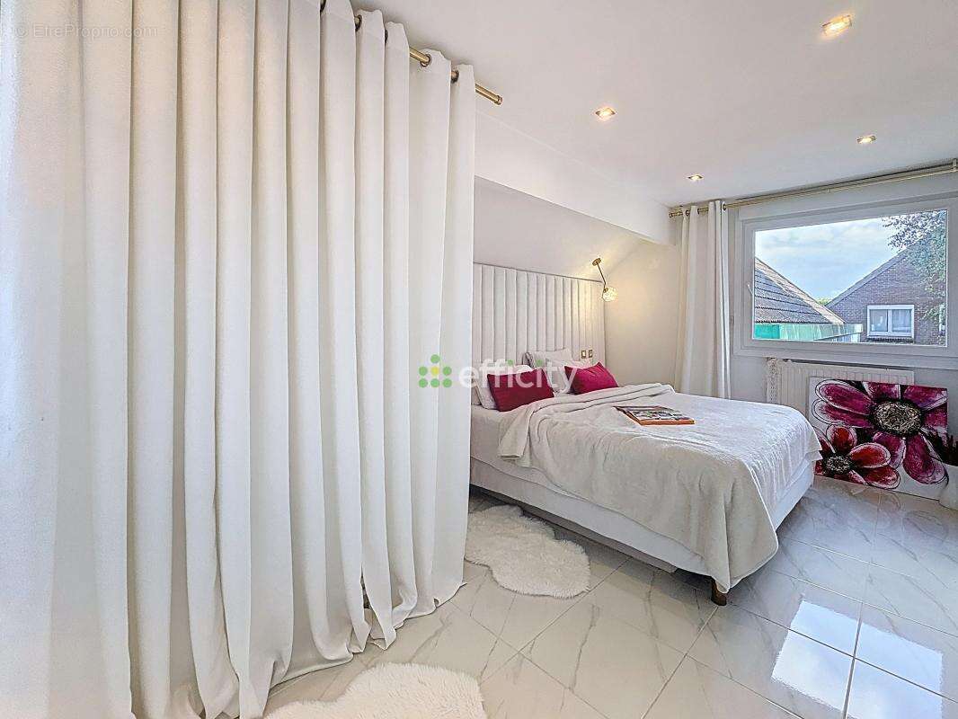 Maison à GRANDE-SYNTHE