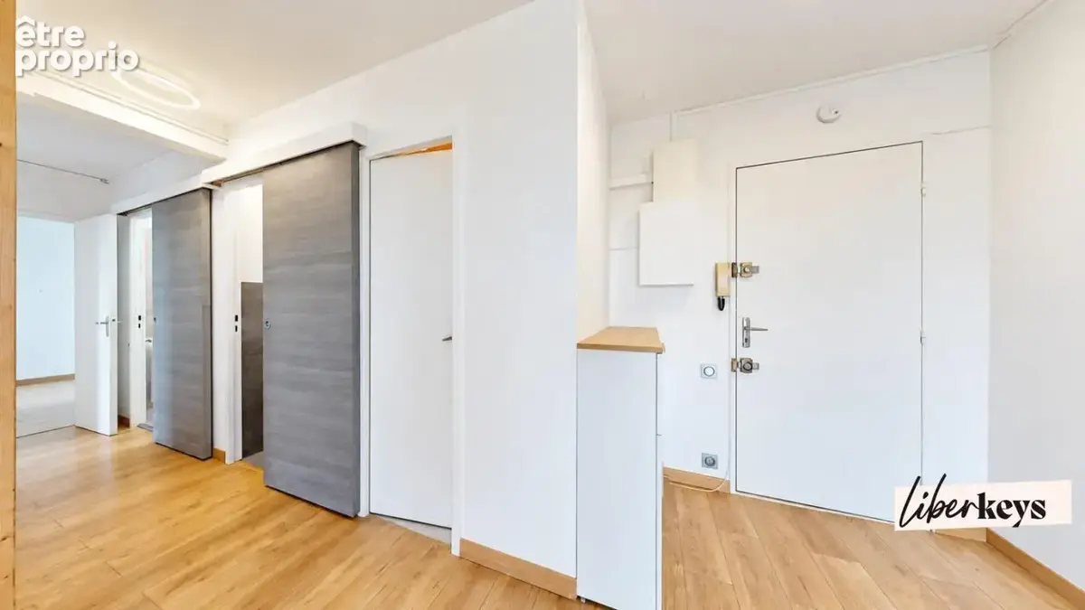 Appartement T4  de 80 m² avec balcon   Box privé et   Parking à Draguignan - photo 13