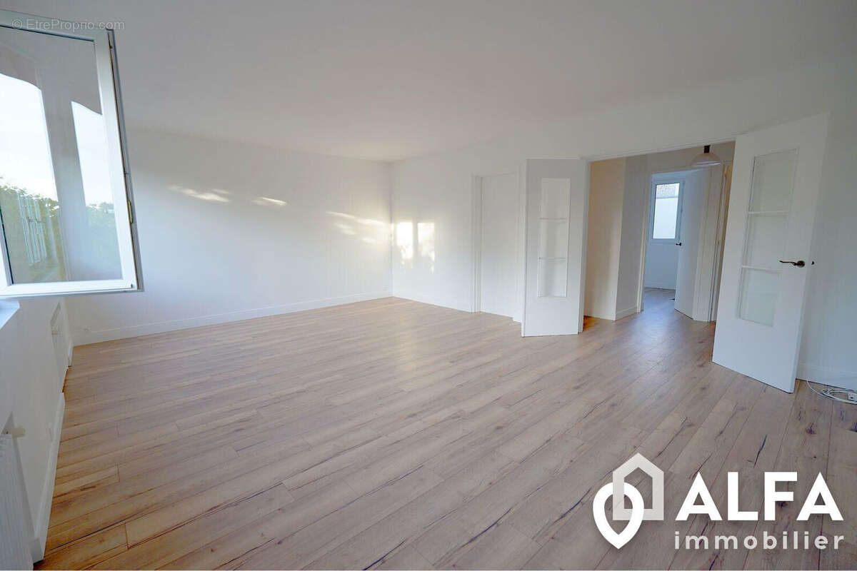Appartement à ENGHIEN-LES-BAINS