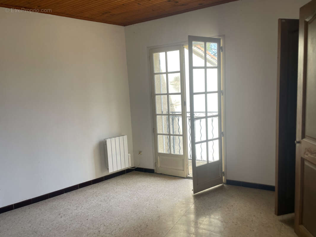 Villa R+1 sur parcelle agricole de 1900 m2 - photo 6