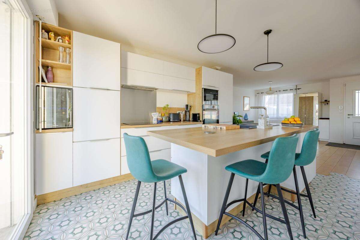 Maison à BOUGUENAIS