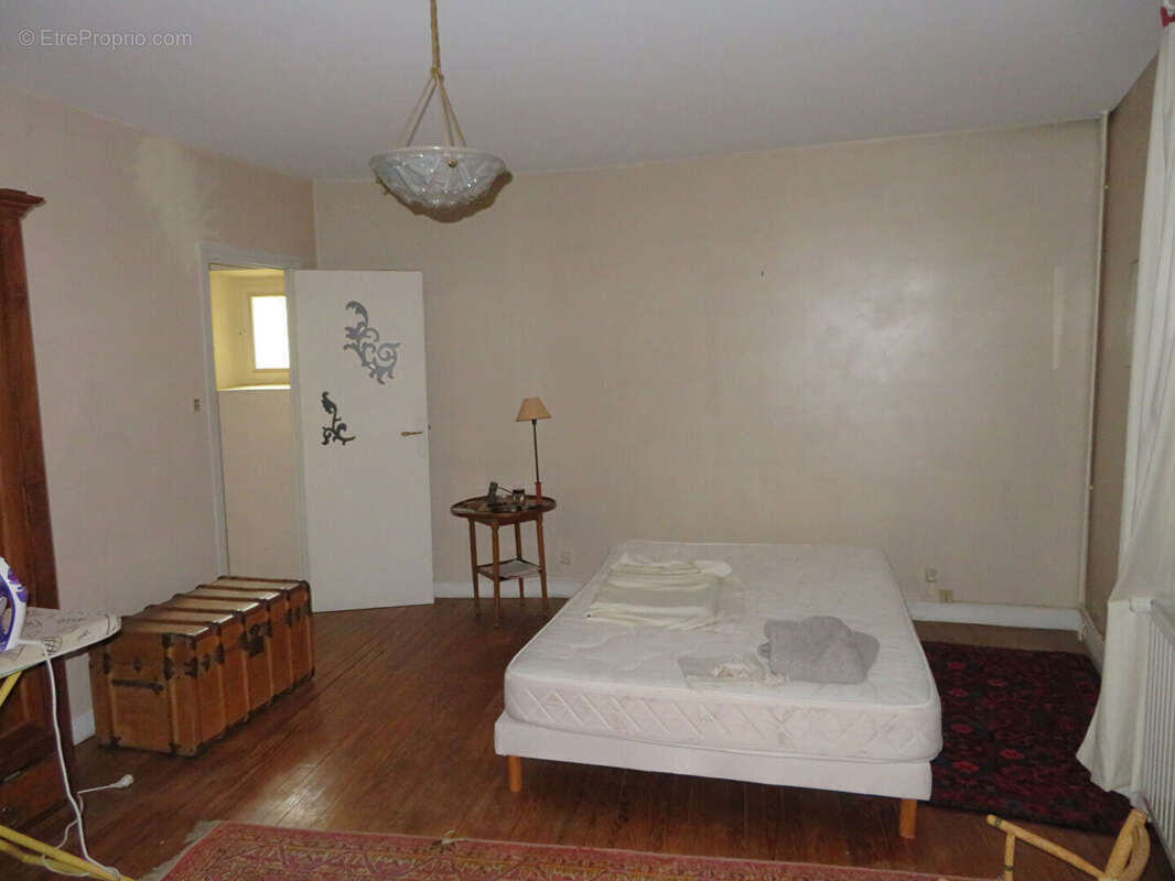 Maison à VIC-EN-BIGORRE