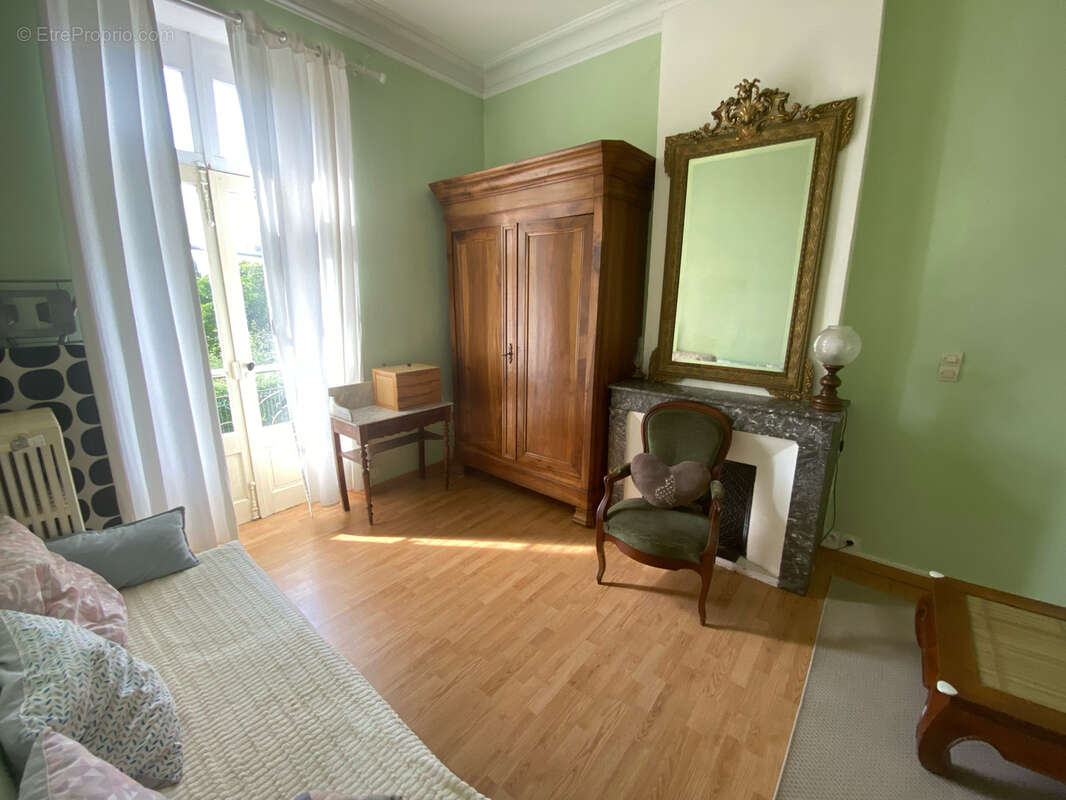 Maison à CANAULES-ET-ARGENTIERES