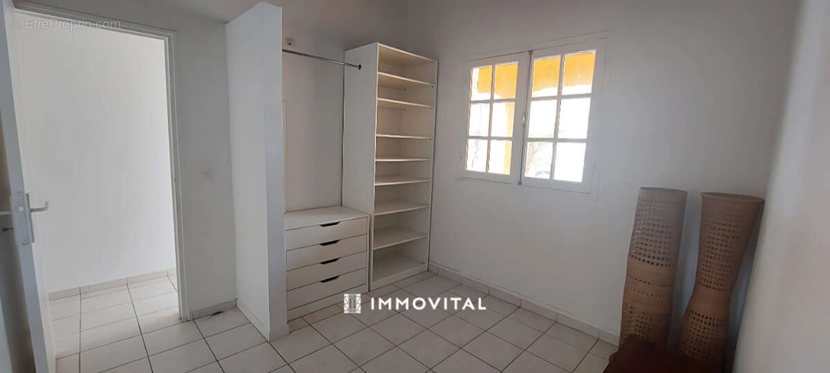 Maison t4 a vendre, centre-ville, le moule - photo 7