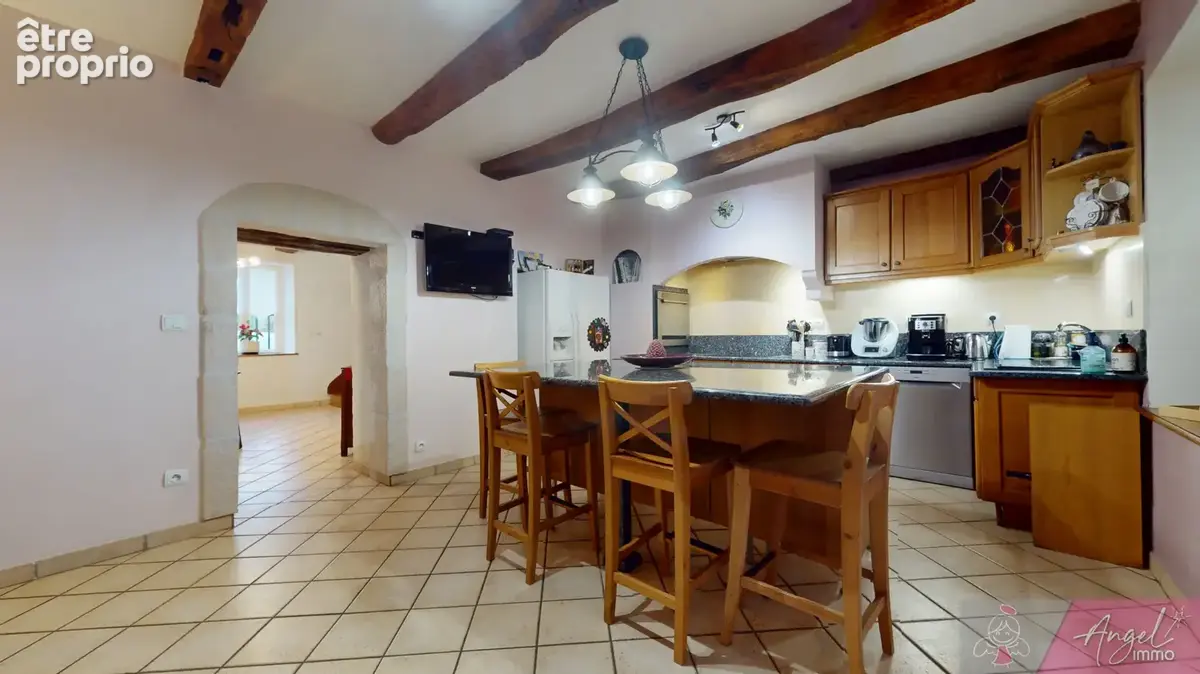 Grande maison rénovée 254 m2 + appartement indépendant déjà loué - photo 10