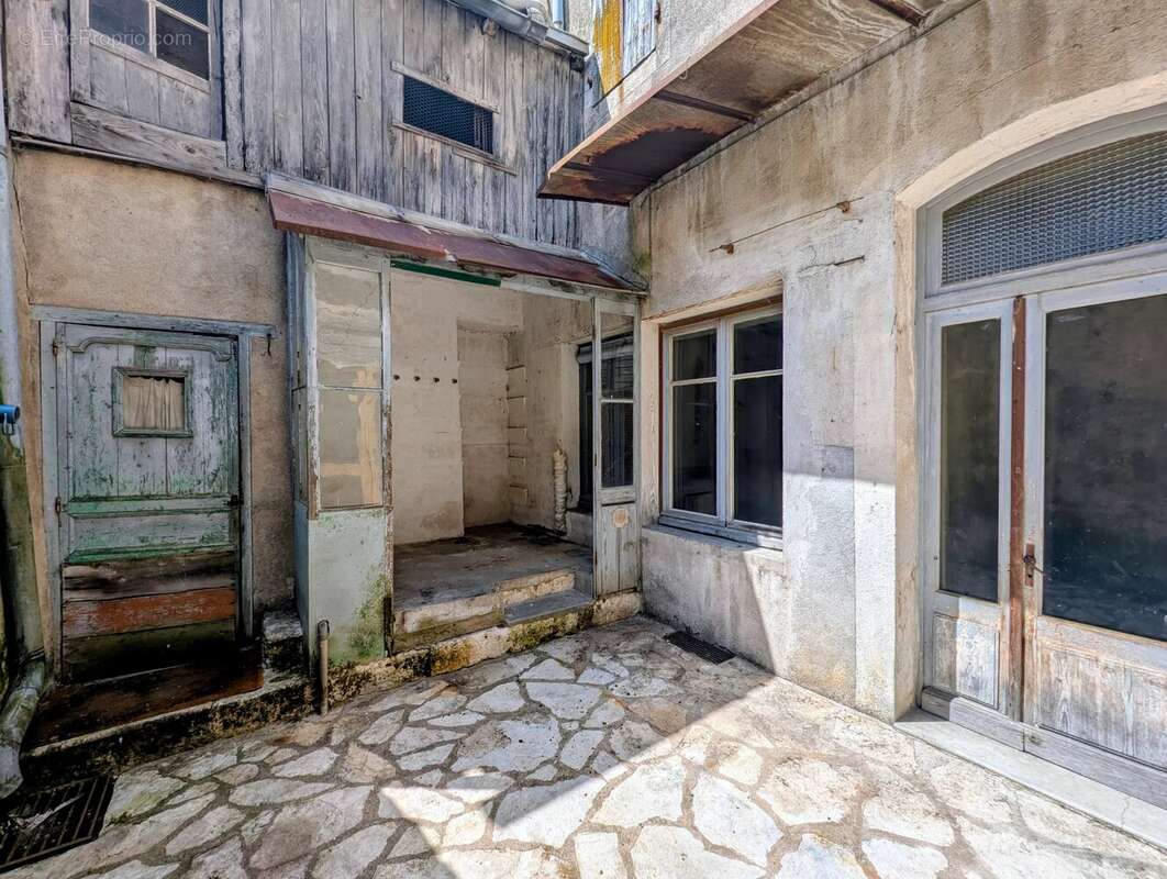 Maison à MONFLANQUIN