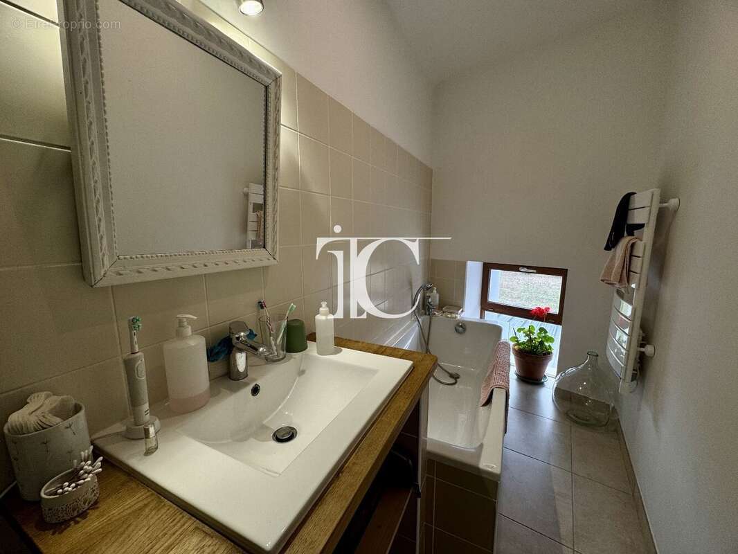 Appartement à LES VANS