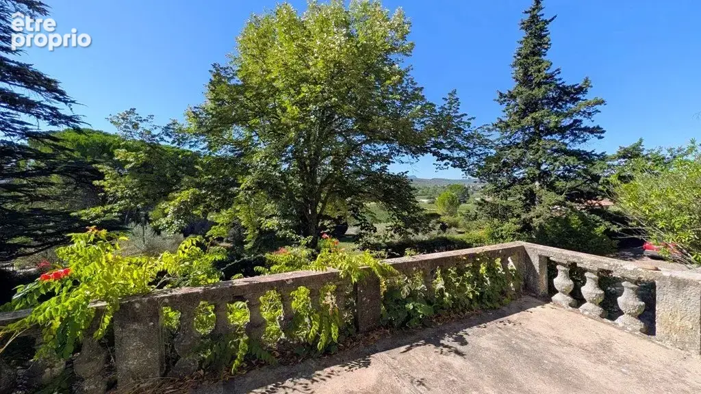 LE VAL villa à rénover sur 19.430m² de terrain - photo 3