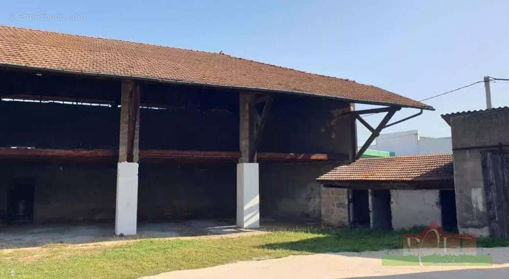 Maison à BEAUREPAIRE