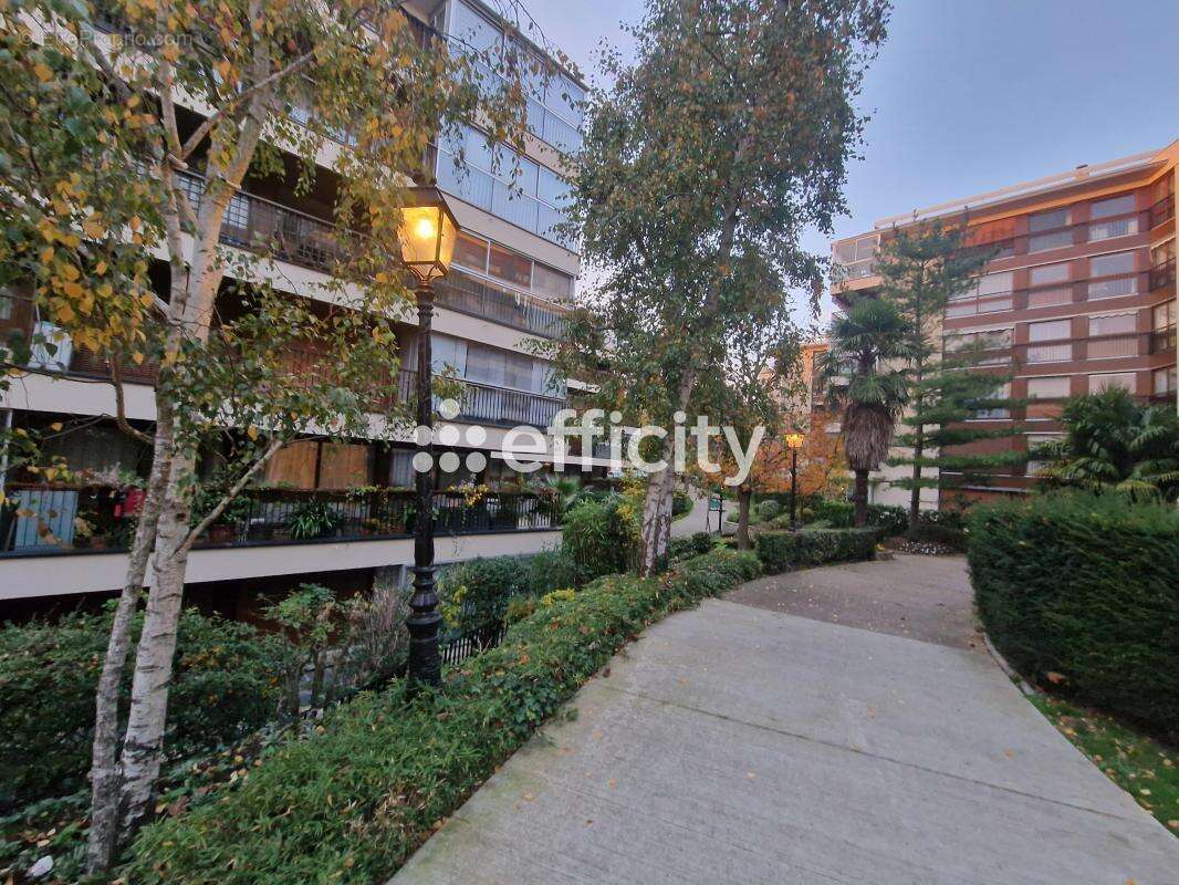 Appartement à LE CHESNAY