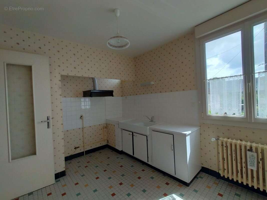 Maison 62 m² à Villaines-La-Juhel  - photo 3