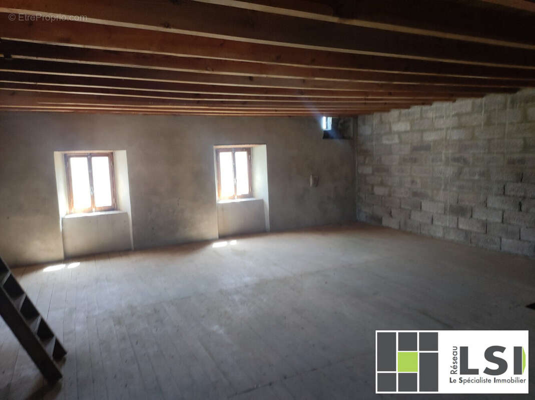 Maison 170 m² à Rauret  - photo 5