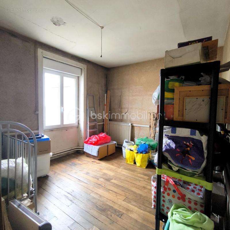 Maison à CHATILLON-EN-VENDELAIS