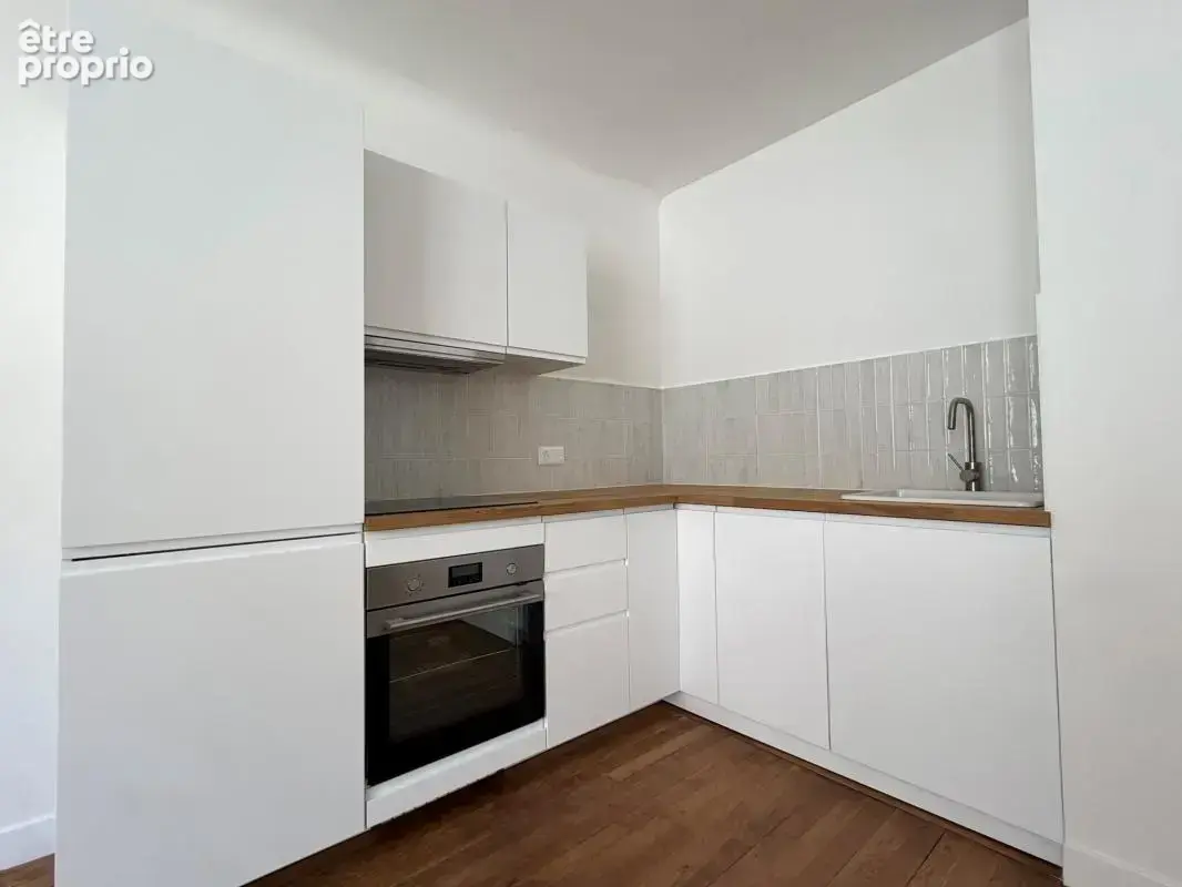 Appartement T3, 73,13 m², Paris 18 - photo 2