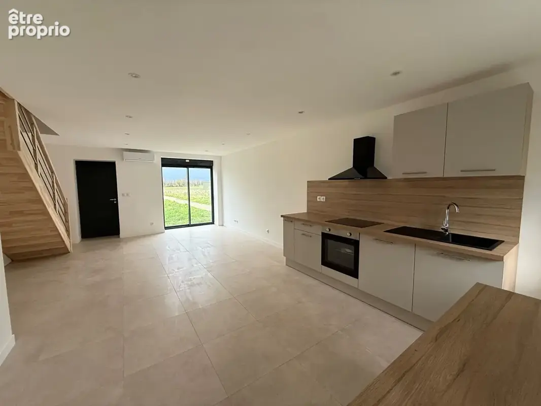 Duplex 67 m² avec jardin privatif et 2 places de parking - photo 3