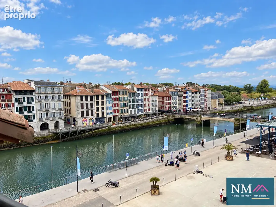 Bayonne - les halles  - t1 de 25 m²  - dernier étage - photo 11